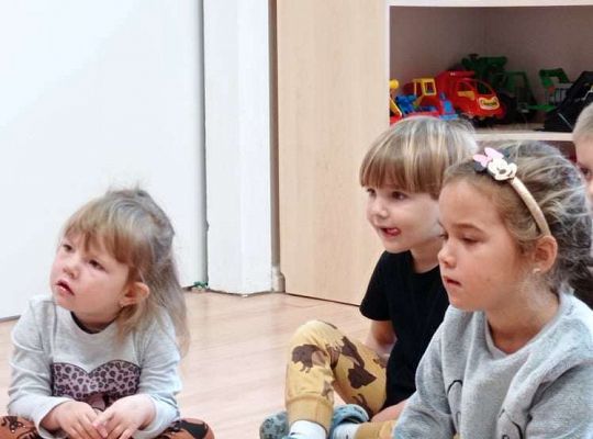 Gr. I i II Teatrzyk "Przygody krasnala Hałabały"