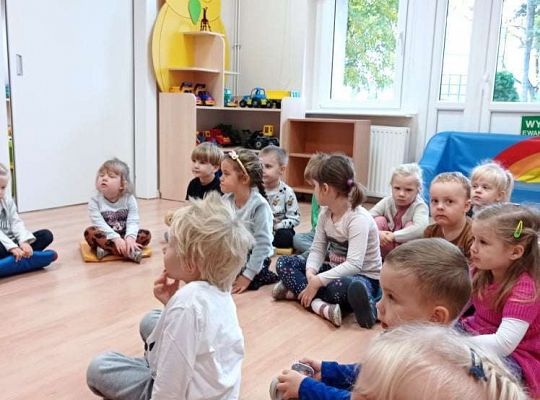 Gr. I i II Teatrzyk "Przygody krasnala Hałabały"