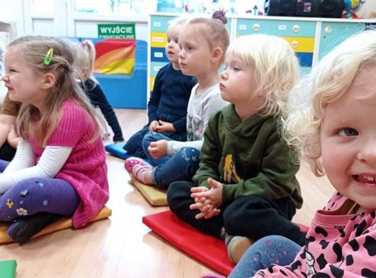 Gr. I i II Teatrzyk "Przygody krasnala Hałabały"