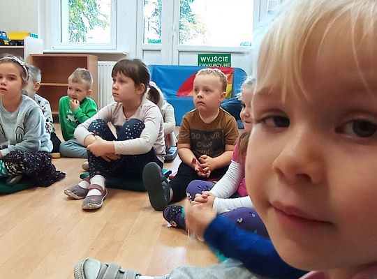 Gr. I i II Teatrzyk "Przygody krasnala Hałabały"