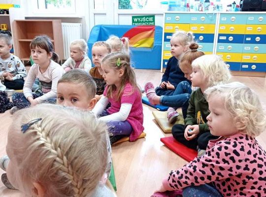 Gr. I i II Teatrzyk "Przygody krasnala Hałabały"