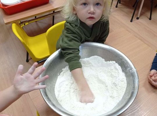 GR. I "Zdrowym być"  oraz warzywa i owoce z masy solnej