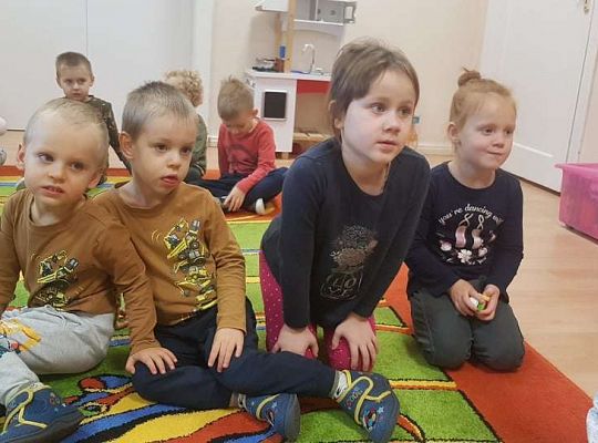 GR. I i II Teatrzyk - "Na straganie"