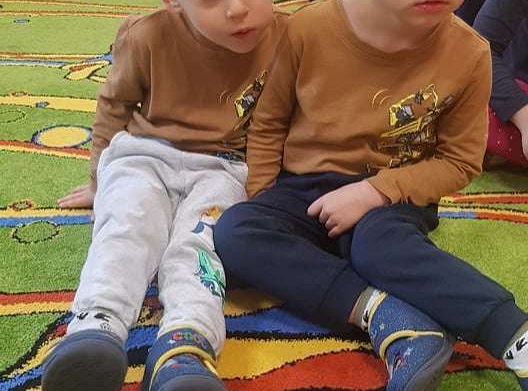 GR. I i II Teatrzyk - "Na straganie"