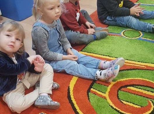 GR. I i II Teatrzyk - "Na straganie"