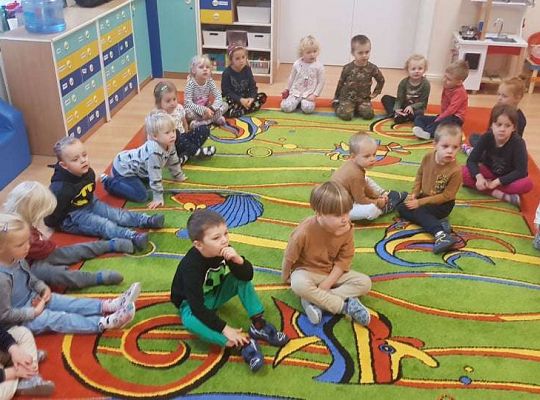 GR. I i II Teatrzyk - "Na straganie"