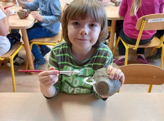 Gr. IV Malujemy gliniane wazony