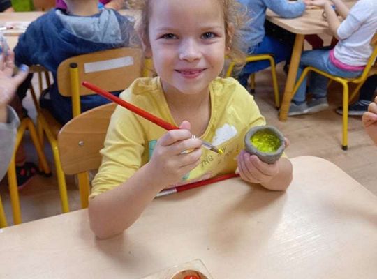 Gr. IV Malujemy gliniane wazony