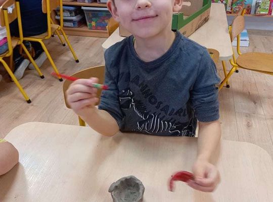 Gr. IV Malujemy gliniane wazony