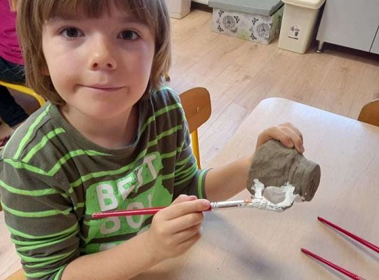 Gr. IV Malujemy gliniane wazony