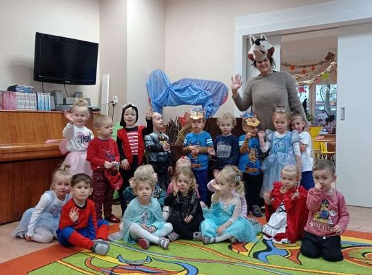 GR. I i II Teatrzyk "Trzy świnki"