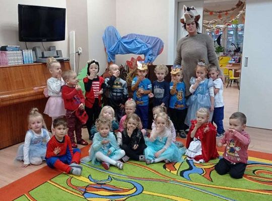 GR. I i II Teatrzyk "Trzy świnki"