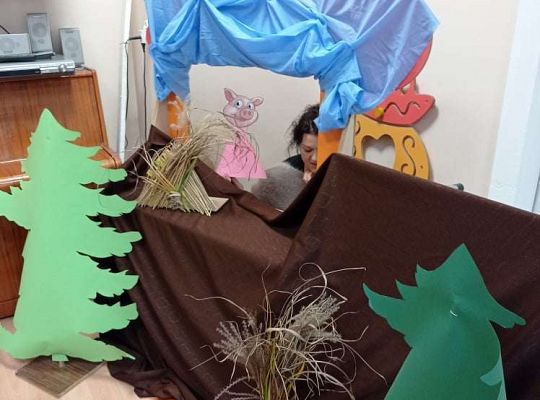 GR. I i II Teatrzyk "Trzy świnki"