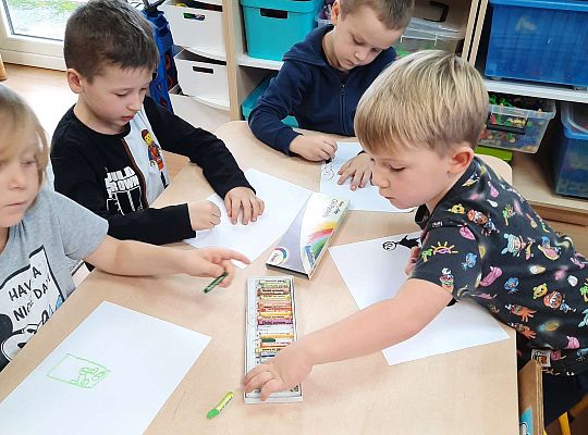 Gr III Zajęcia z programu Zippi- Spotkanie 1 Uczucie smutku-uczucie radości