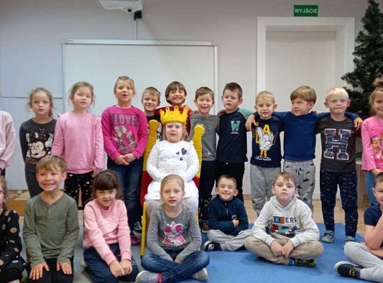 Gr. IV - Urodziny Laury