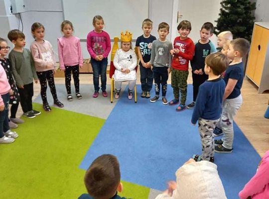 Gr. IV - Urodziny Laury