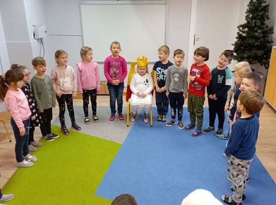 Gr. IV - Urodziny Laury