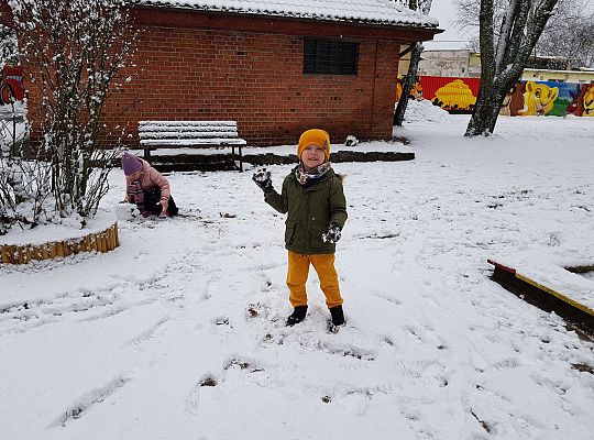 Gr. III Zabawy na śniegu