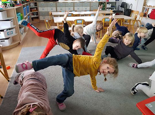 Gr. III Udział w wyzwaniu  "LOLEK RATUJE ŚWIĘTA"