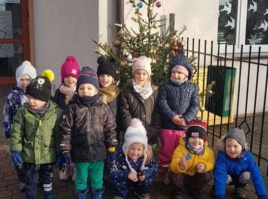 Strojenie przedszkolnej choinki