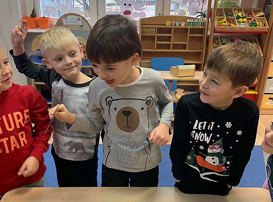 Gr IV Projekt ogólnopolski „ Zdrowo jem-więcej wiem”.