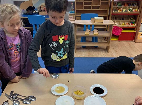 Gr IV Projekt ogólnopolski „ Zdrowo jem-więcej wiem”.