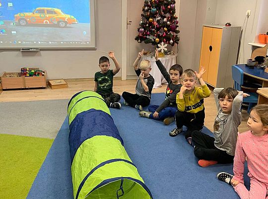 Gr IV Projekt ogólnopolski „ Zdrowo jem-więcej wiem”.