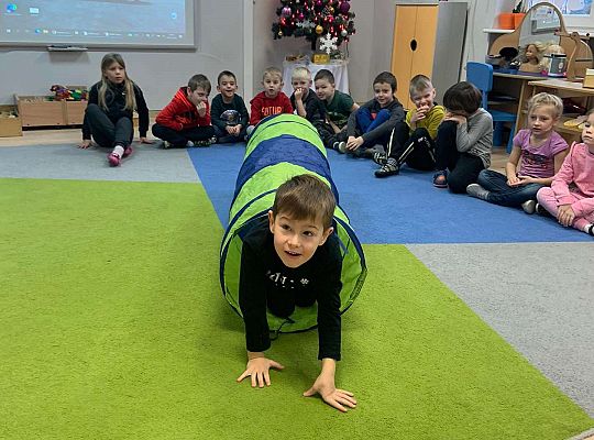 Gr IV Projekt ogólnopolski „ Zdrowo jem-więcej wiem”.