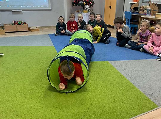 Gr IV Projekt ogólnopolski „ Zdrowo jem-więcej wiem”.