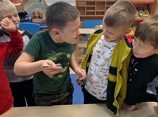 Gr IV Projekt ogólnopolski „ Zdrowo jem-więcej wiem”.