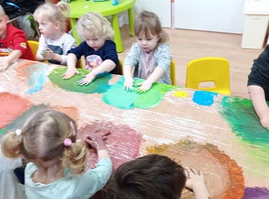 Gr. I My klepiemy do rytmu