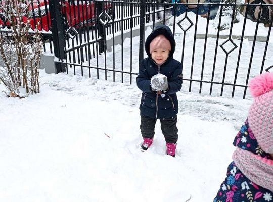 Gr. I Zabawy na śniegu
