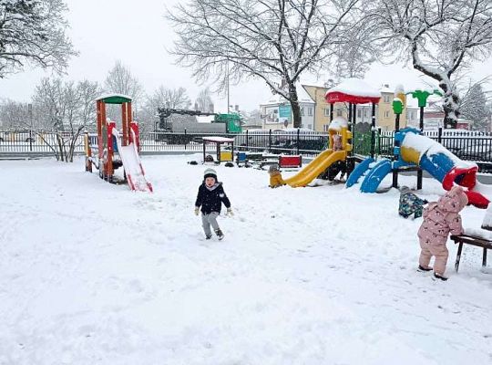 Gr. I Zabawy na śniegu
