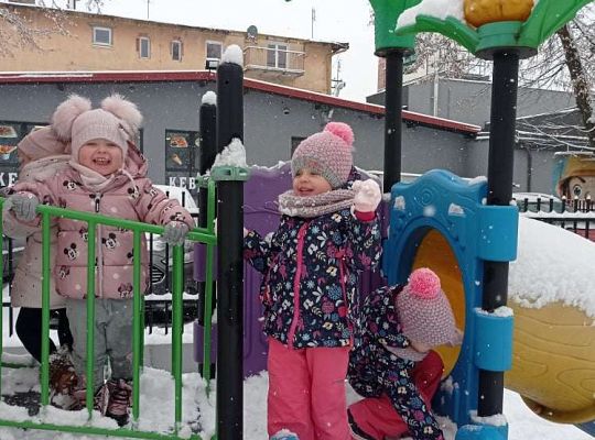 Gr. I Zabawy na śniegu