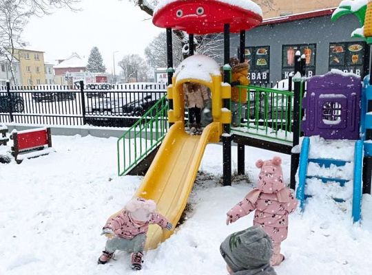 Gr. I Zabawy na śniegu