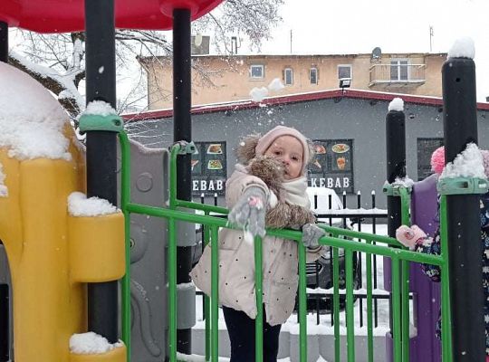 Gr. I Zabawy na śniegu