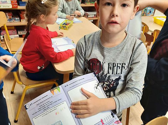 Gr IV "Przyjaciele Zippiego"