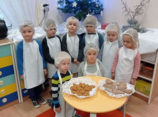 Gr. II Ozdabiamy pierniczki