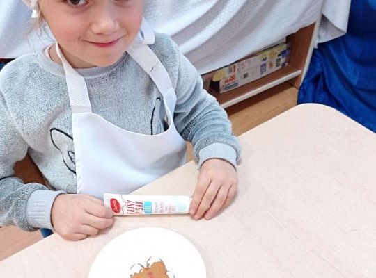 Gr. II Ozdabiamy pierniczki