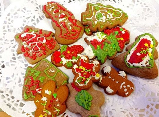 Gr. II Ozdabiamy pierniczki