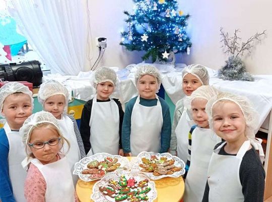 Gr. II Ozdabiamy pierniczki