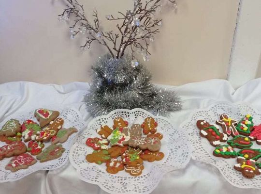 Gr. II Ozdabiamy pierniczki