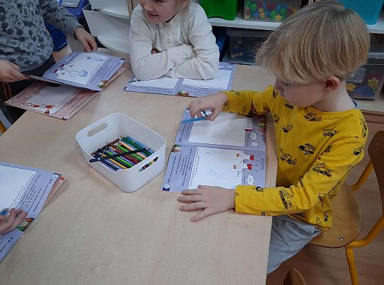 Gr. III "Przyjaciele Zippiego"- Doskonalenie komunikacji