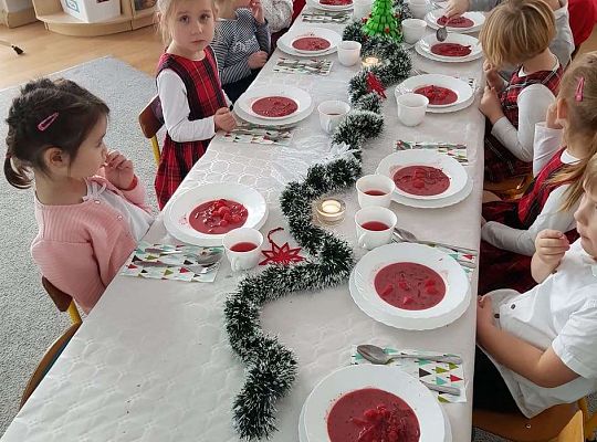 Gr. III Wigilia i świąteczne życzenia