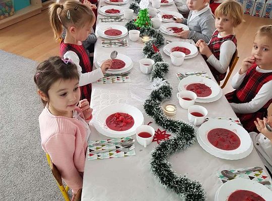 Gr. III Wigilia i świąteczne życzenia