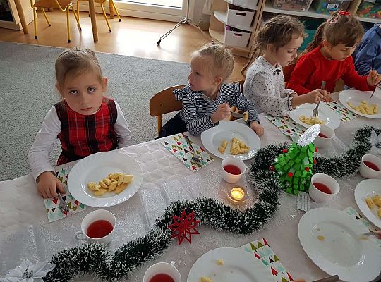 Gr. III Wigilia i świąteczne życzenia