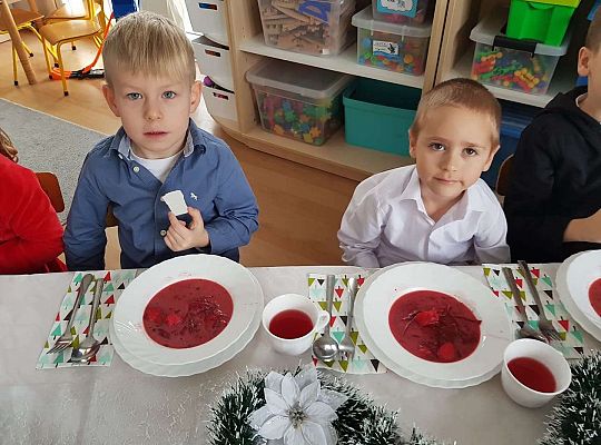 Gr. III Wigilia i świąteczne życzenia