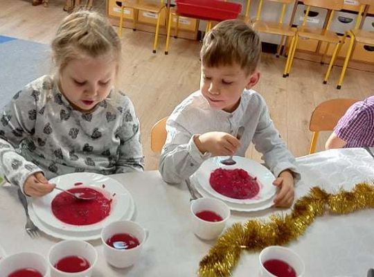 Gr. IV - Wigilia i świąteczne życzenia