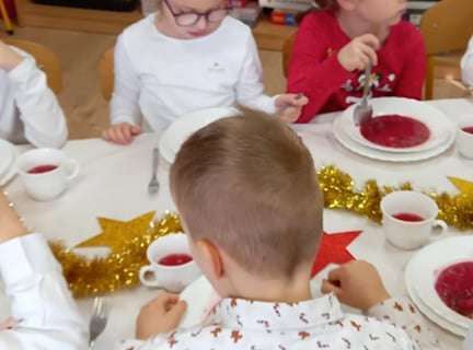 Gr. IV - Wigilia i świąteczne życzenia