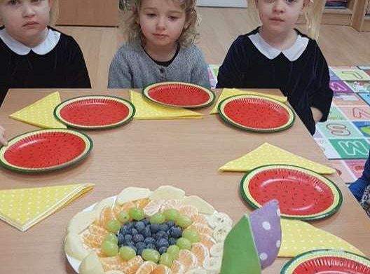 Gr. I Urodzinki Otyli, Zuzi oraz Zosi